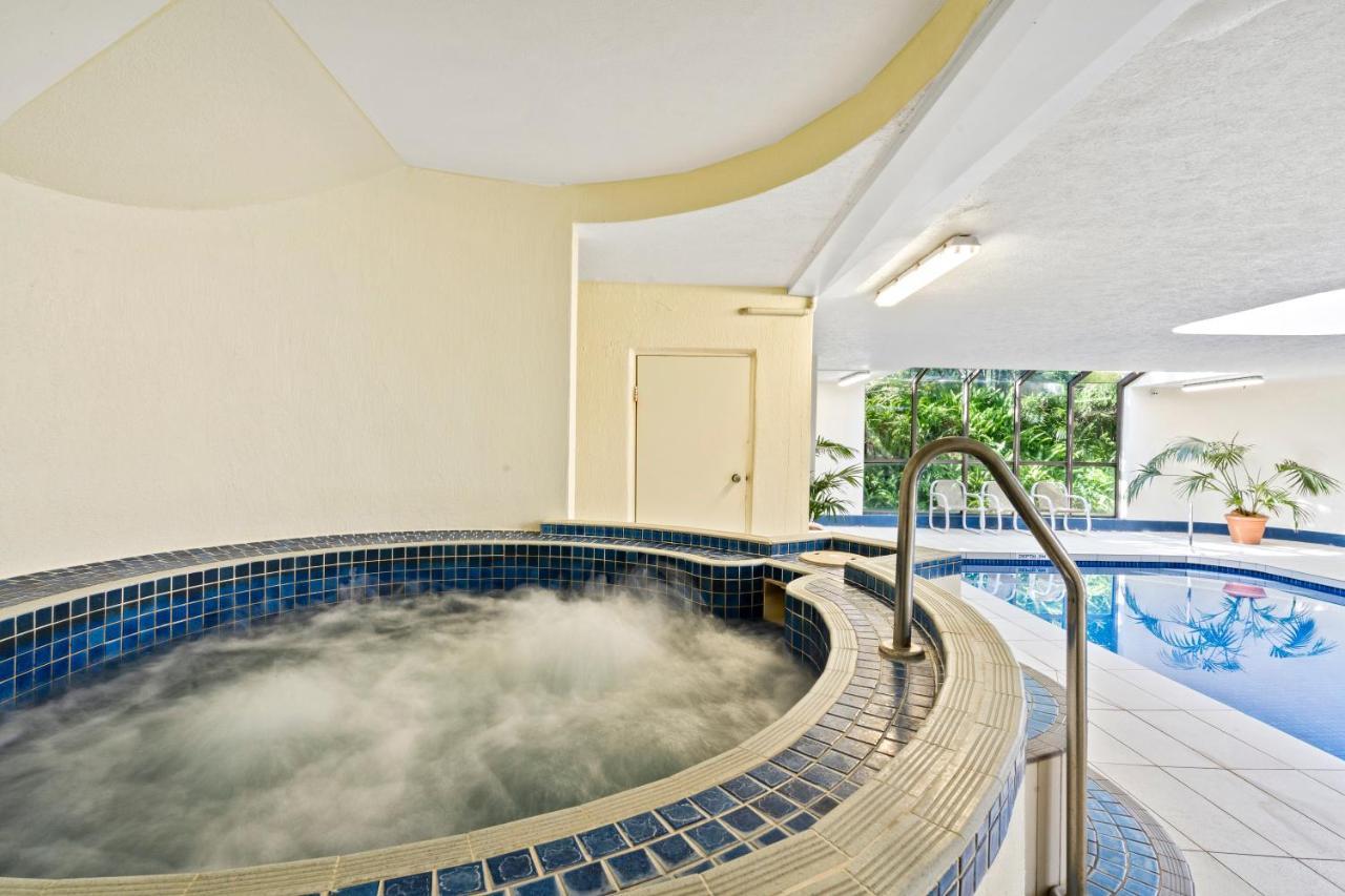 Coco Bella Retreat In Central Surfers - Sleeps 6-8 Голд-Кост Екстер'єр фото